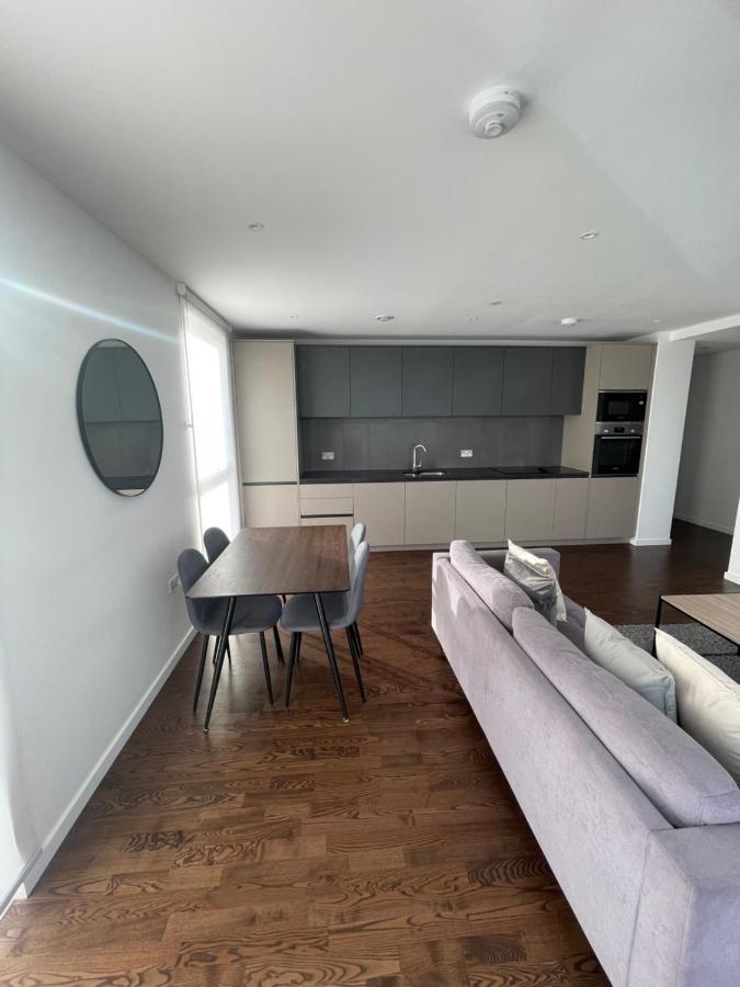 Immaculate 2Bed Apartment In London- City Views Exteriör bild