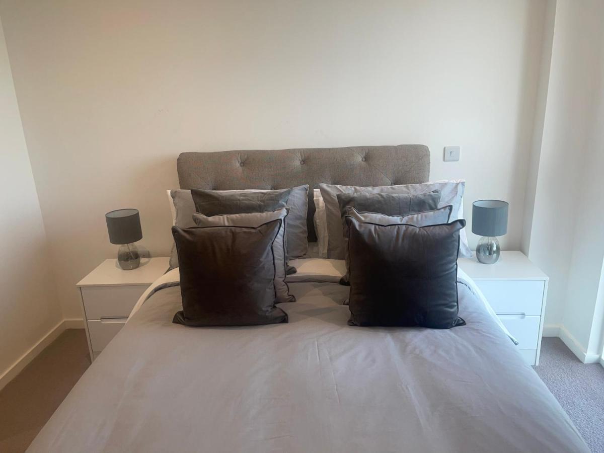 Immaculate 2Bed Apartment In London- City Views Exteriör bild