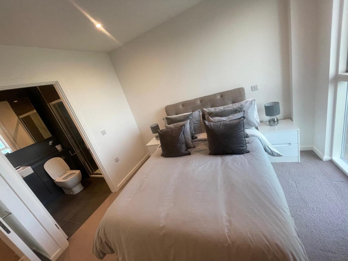 Immaculate 2Bed Apartment In London- City Views Exteriör bild